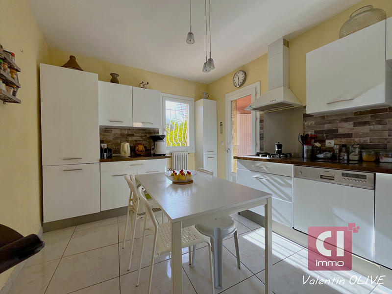 Maison - 144 m² - 5 pièces