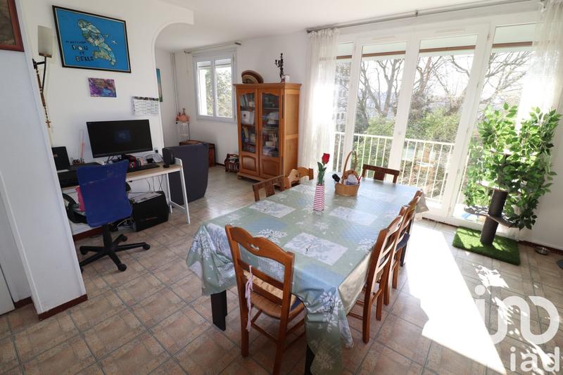 Appartement - 88 m² - 5 pièces