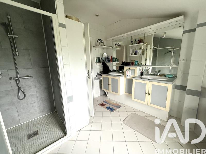 Maison - 152 m² - 7 pièces