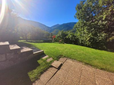 Maison traditionnelle - 224 m² - 10 pièces