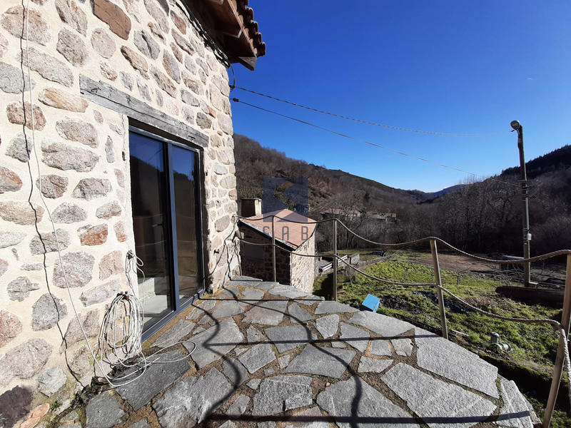 Maison - 182 m² - 7 pièces