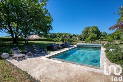 Maison - 158 m² - 4 pièces