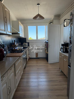 Appartement - 83 m² - 3 pièces