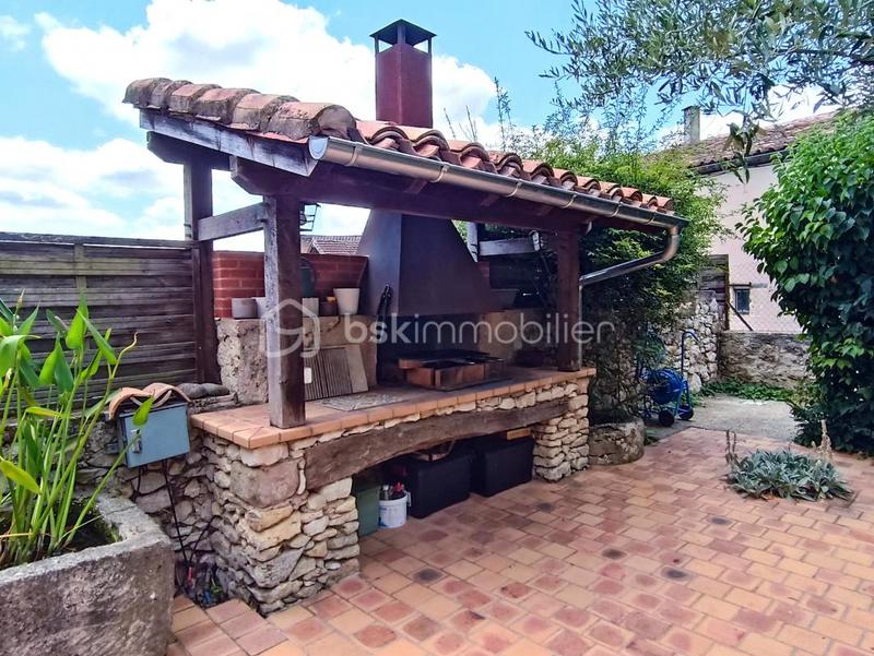 Maison de village - 278 m² - 12 pièces