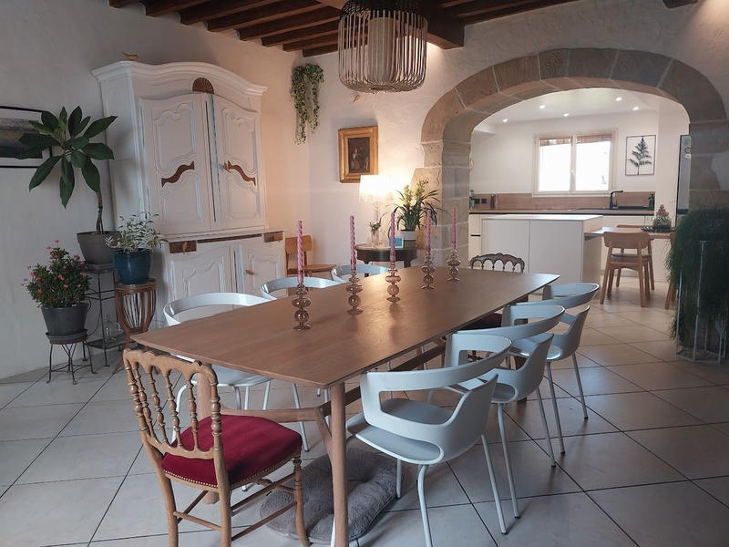 Maison - 270 m² - 7 pièces