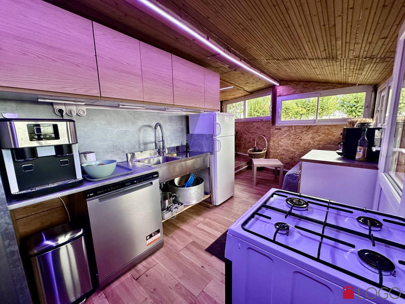 Terrain de loisirs - 3 800 m²