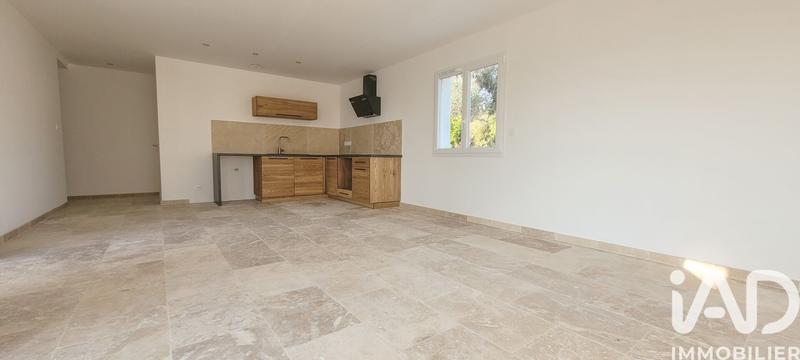 Maison - 93 m² - 5 pièces