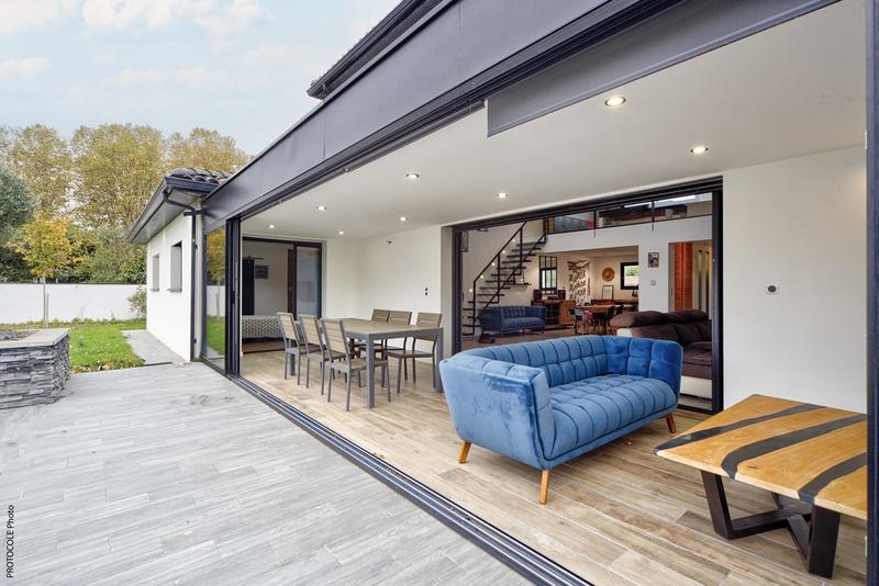 Villa - 254 m² - 6 pièces