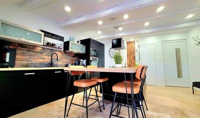 Maison - 196 m² - 6 pièces