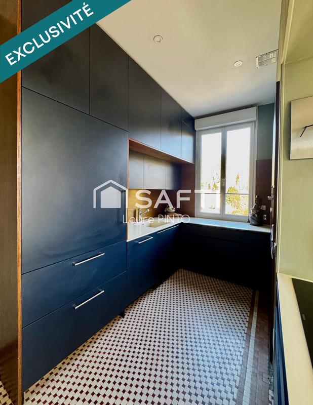 Maison de maîtres - 200 m² - 8 pièces