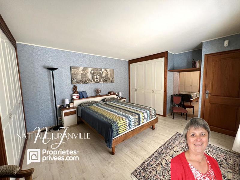 Demeure - 280 m² - 6 pièces