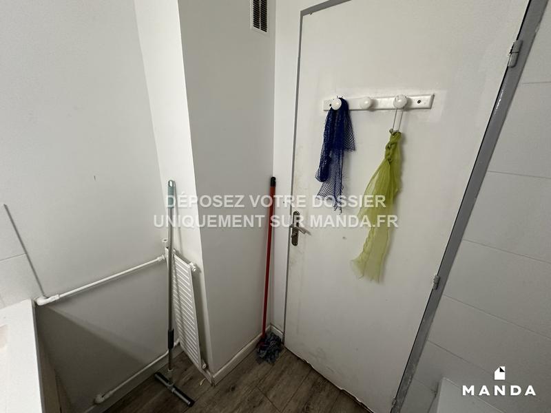 Chambre - 12 m² - 5 pièces