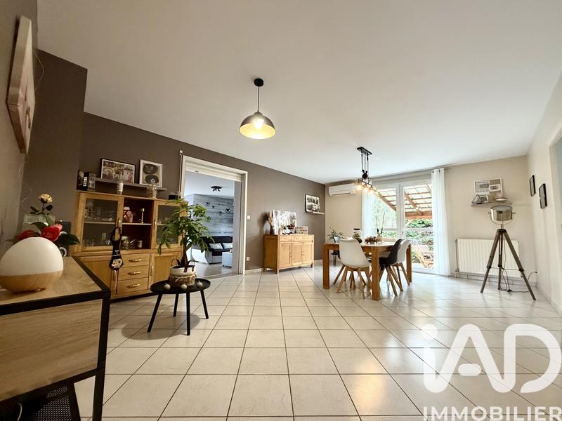 Maison - 160 m² - 7 pièces