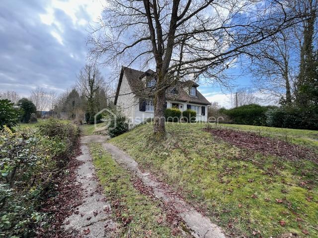 Pavillon - 144 m² - 7 pièces