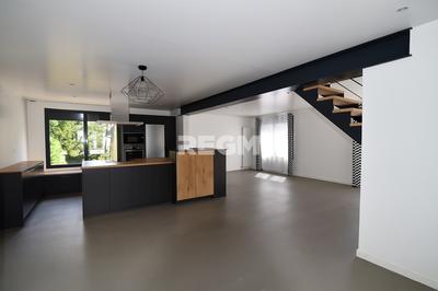 Maison - 86 m² - 4 pièces