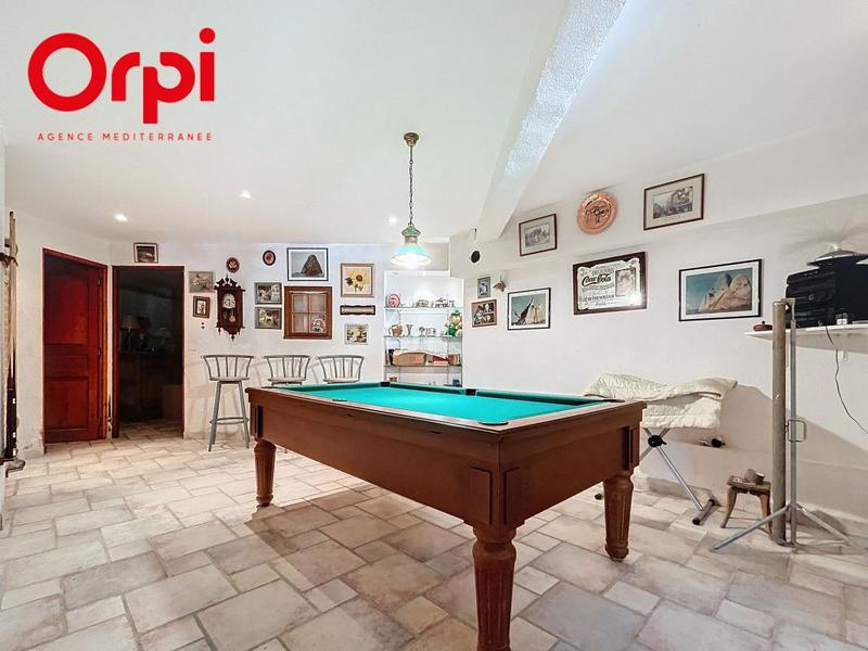 Villa - 252 m² - 5 pièces