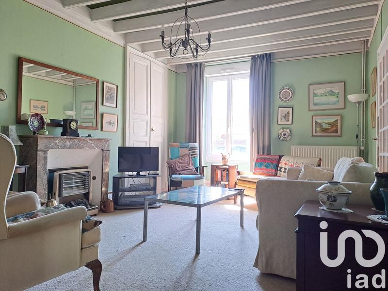 Maison - 280 m² - 12 pièces