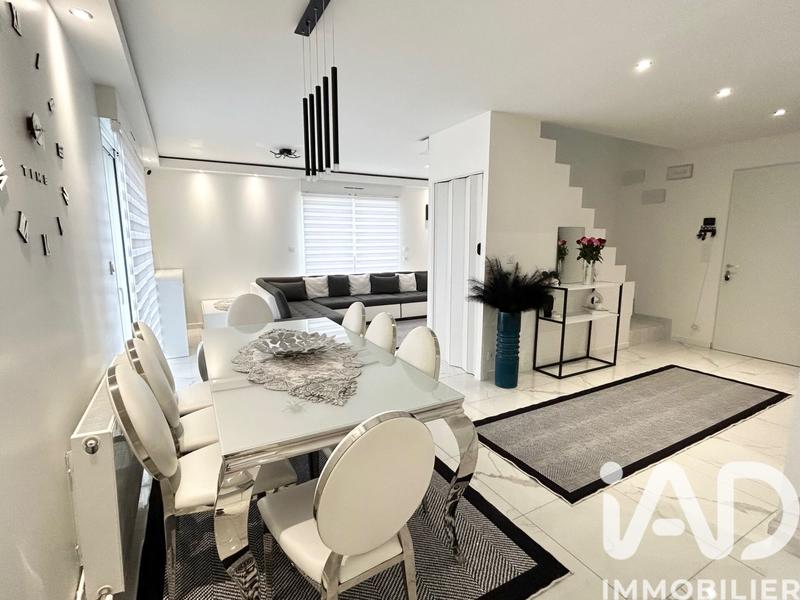 Maison de ville - 120 m² - 5 pièces