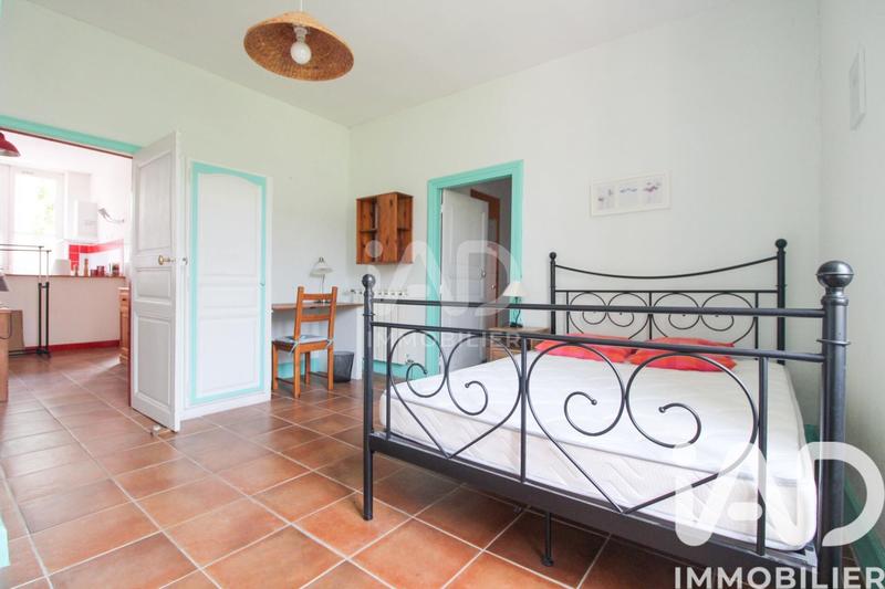 Maison - 285 m² - 12 pièces