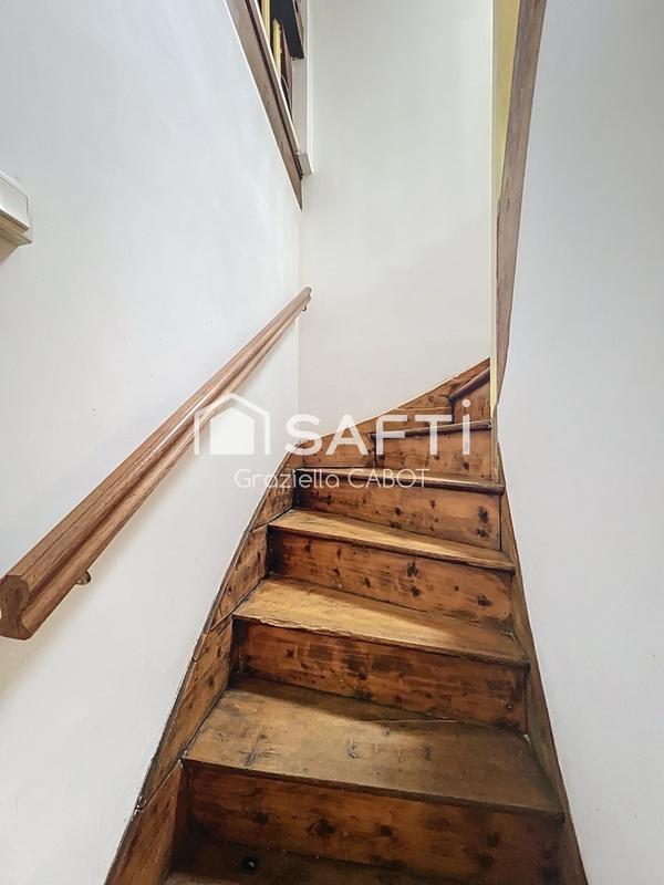 Maison - 195 m² - 6 pièces