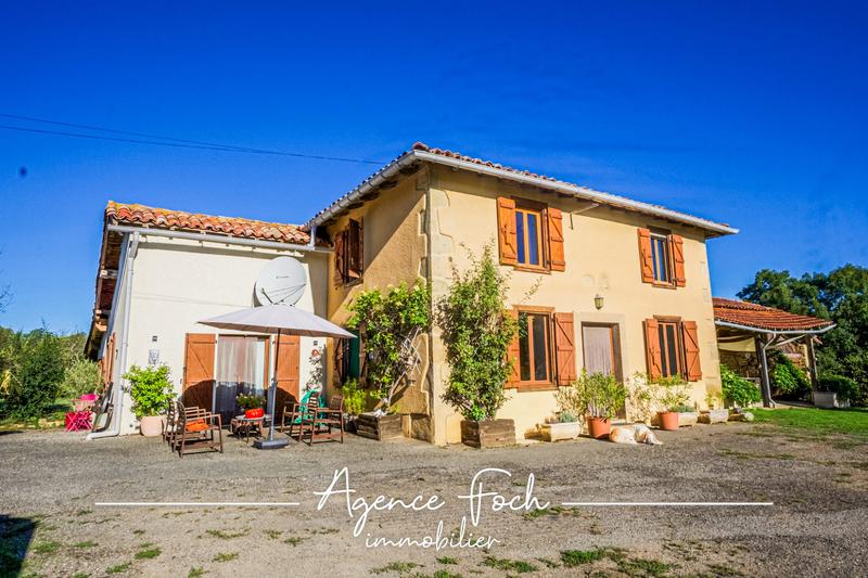 Maison traditionnelle - 190 m² - 6 pièces