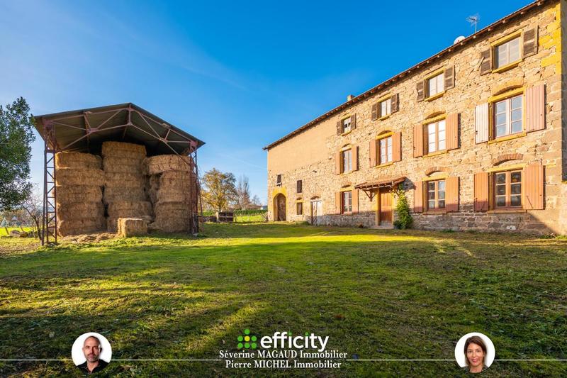 Corps de ferme - 280 m² - 9 pièces