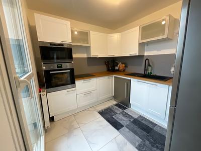 Appartement - 87 m² - 4 pièces