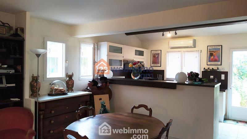 Maison - 320 m² - 10 pièces