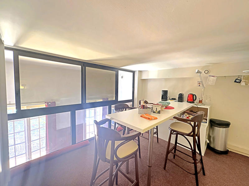 Bureau - 100 m² - 4 pièces