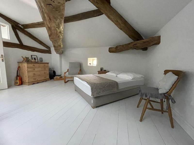 Maison - 390 m² - 11 pièces