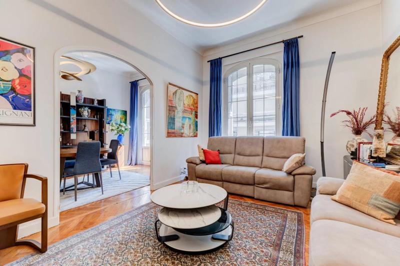 Appartement - 95 m² - 3 pièces