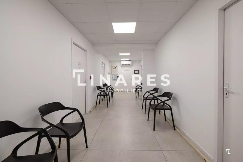 Bureau - 14 m² - 1 pièce