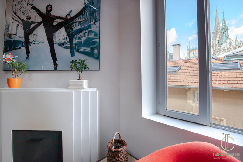 Appartement - 89 m² - 3 pièces