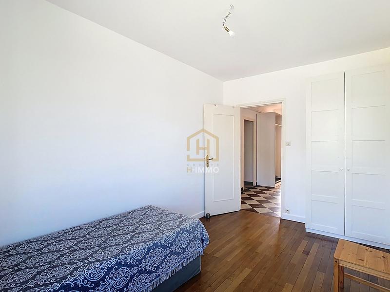 Appartement - 77 m² - 3 pièces