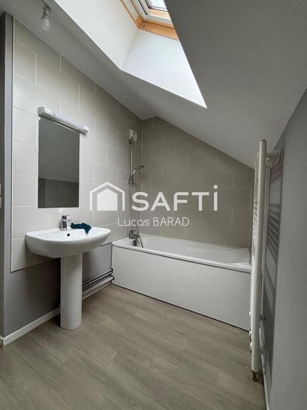 Maison - 94 m² - 5 pièces