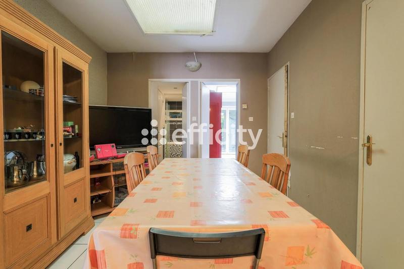 Maison - 148 m² - 9 pièces