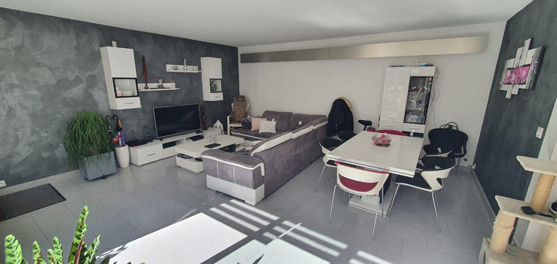 Appartement - 95 m² - 5 pièces