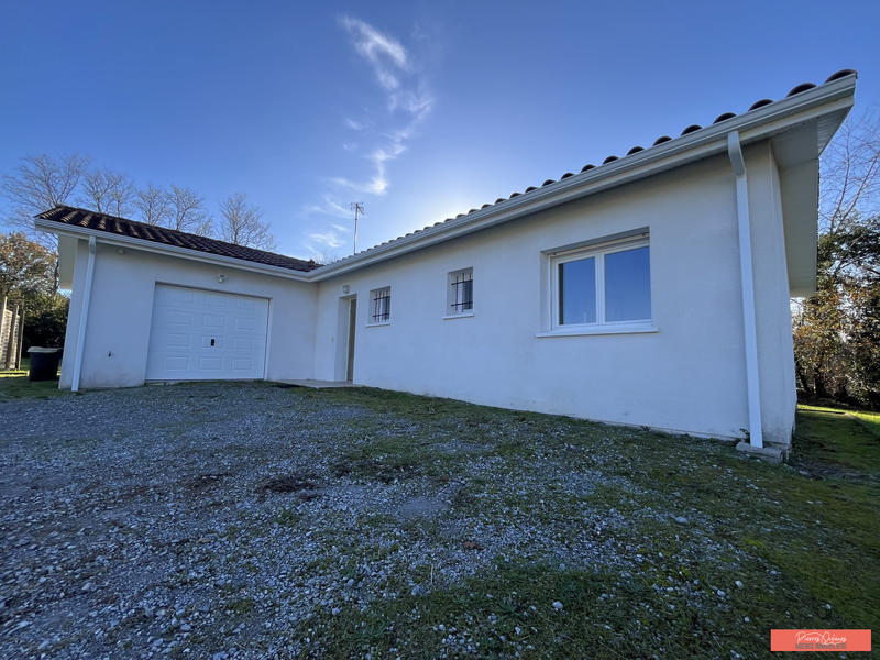 Maison - 93 m² - 4 pièces