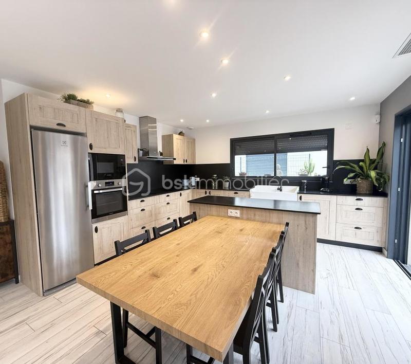 Maison - 120 m² - 5 pièces