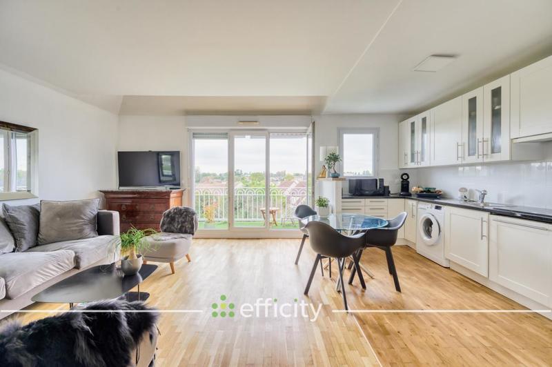 Appartement - 93 m² - 4 pièces