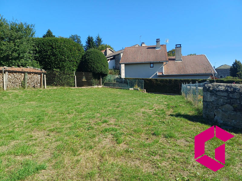 Maison - 390 m² - 6 pièces