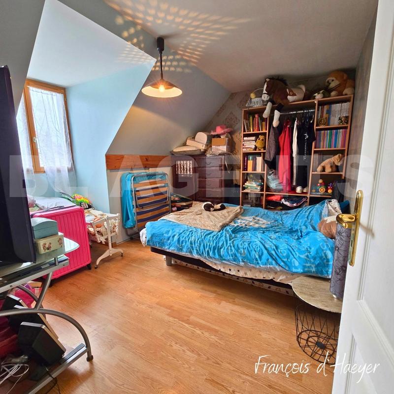 Maison traditionnelle - 133 m² - 7 pièces