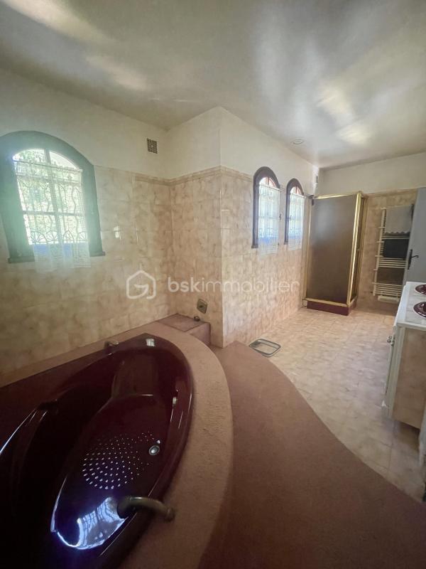 Propriété - 160 m² - 6 pièces