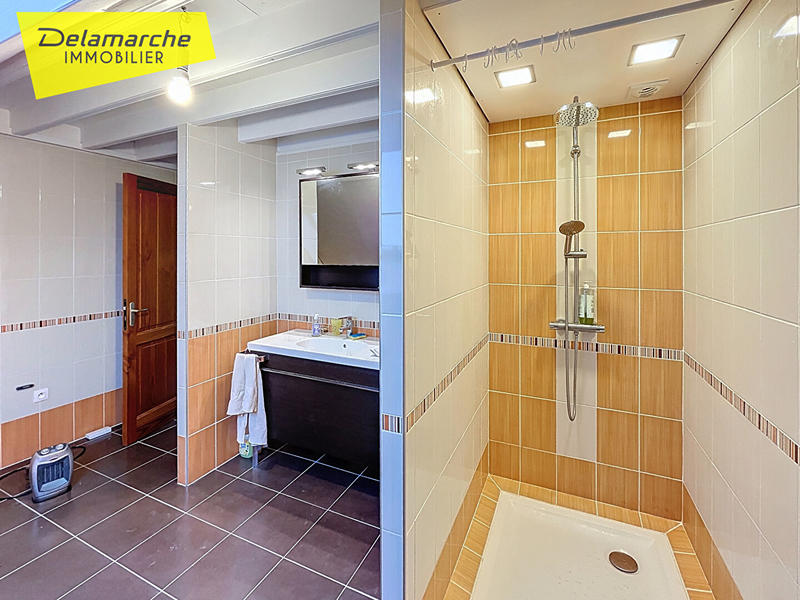 Maison - 195 m² - 9 pièces