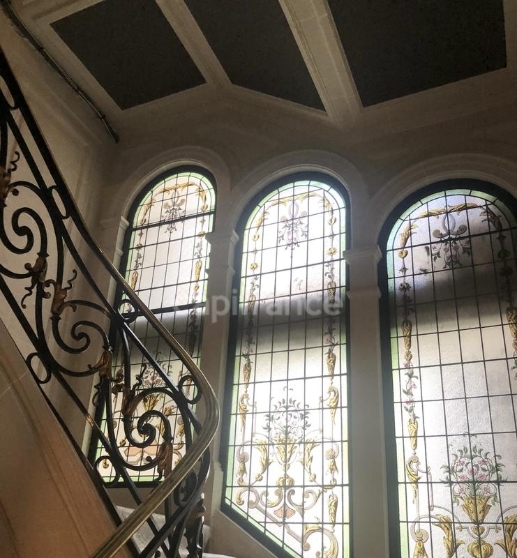 Loft - 525 m² - 5 pièces