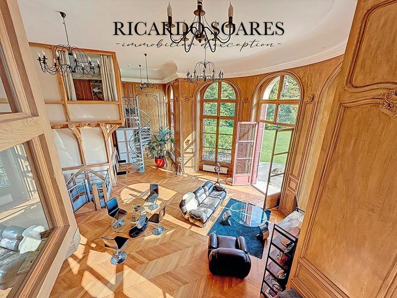 Appartement - 206 m² - 5 pièces