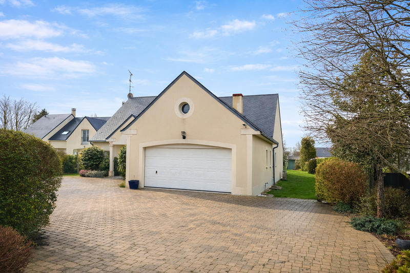 Maison - 177 m² - 6 pièces