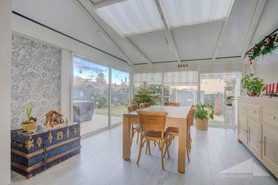 Maison - 102 m² - 4 pièces