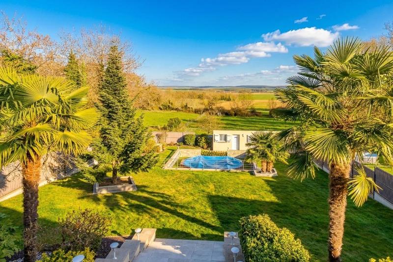 Maison - 155 m² - 6 pièces