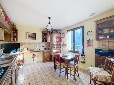 Maison - 172 m² - 7 pièces